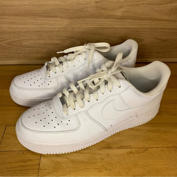 Nike Air Force 1 Men's Sneakers in White - Size 11 - Picture 1 of 9